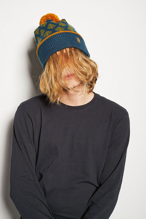 NYQUIST–Long Fair Isle Bobble